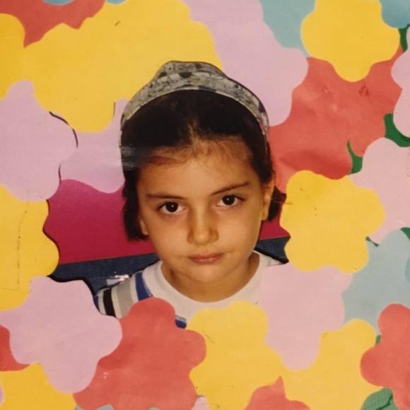 Meet your Posher, Ruth - Picture 1 of 1